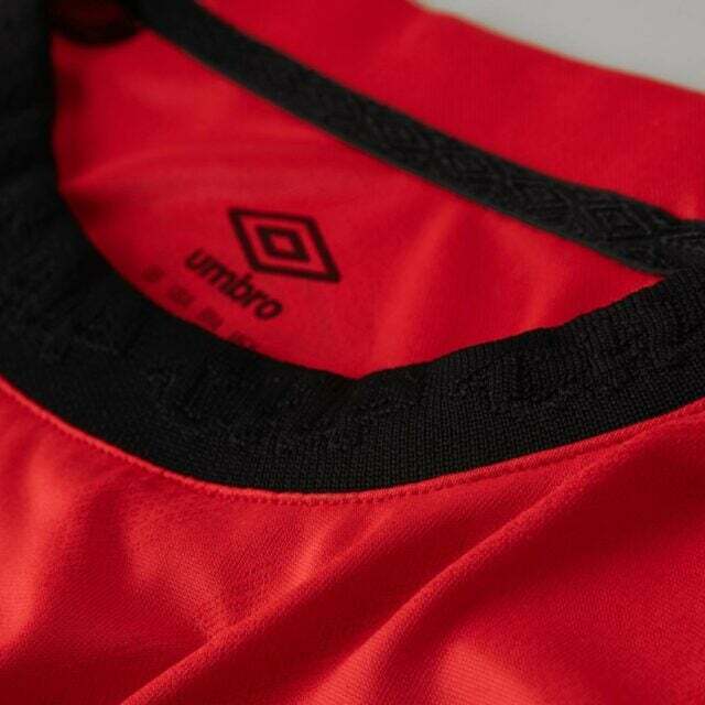 Camisa titular do Athletico Paranense 2025/26